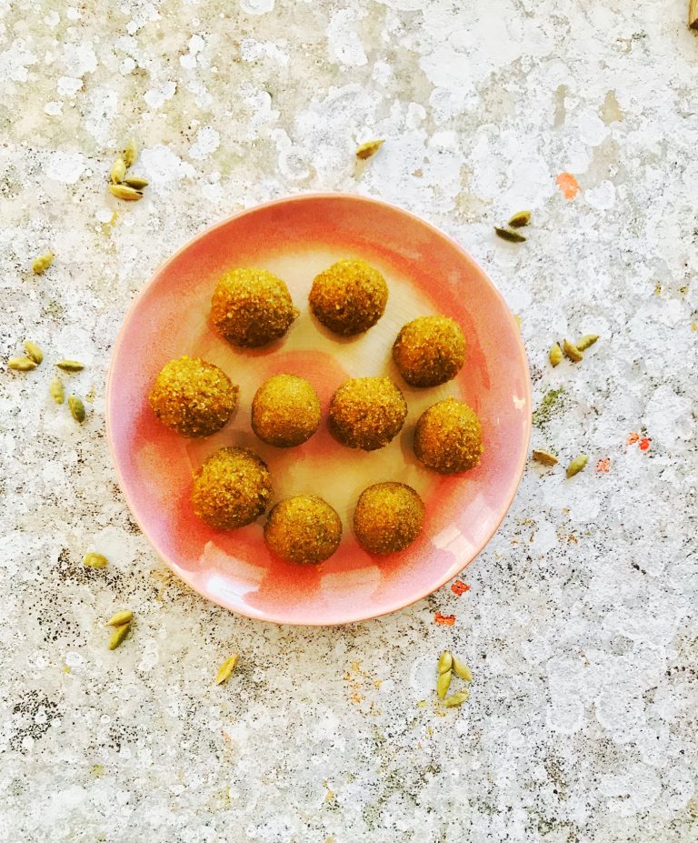 Apricot and Pumpkin Seed Energy Balls